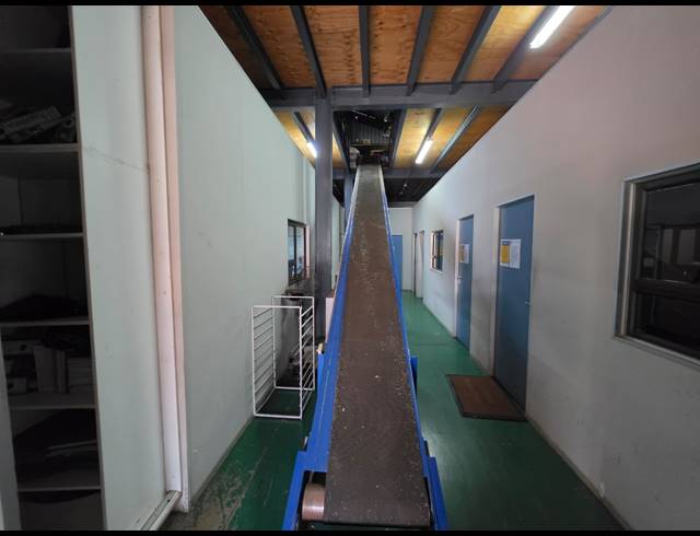 800M² WAREHOUSE FOR SALE IN FLORIDA